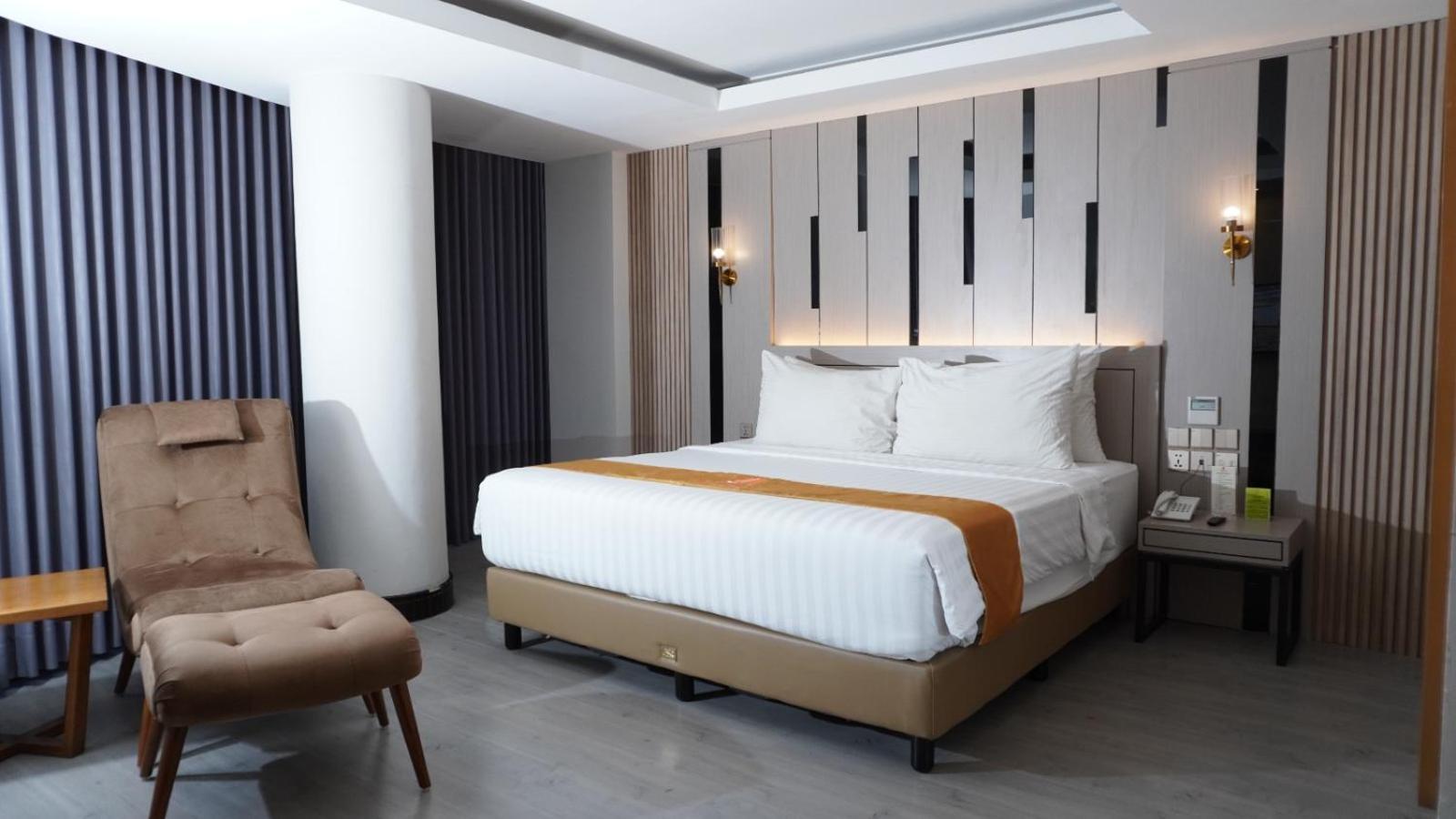 Cavinton Hotel Malioboro Yogyakarta By Tritama Hospitality Экстерьер фото