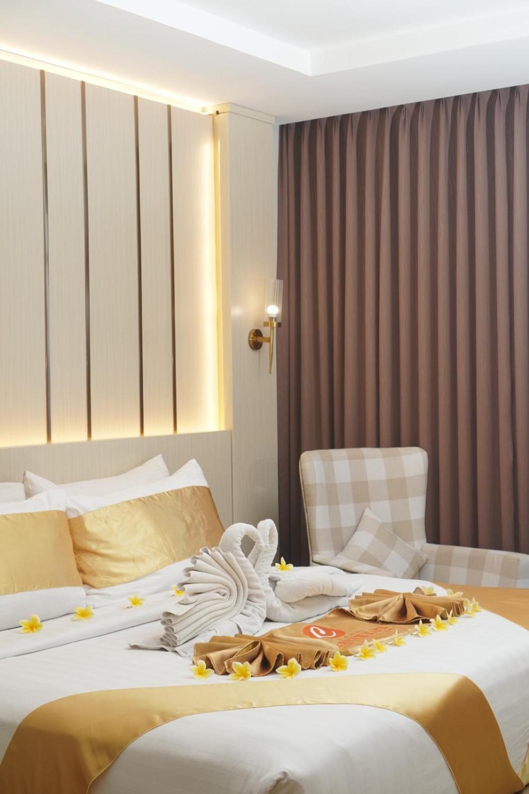 Cavinton Hotel Malioboro Yogyakarta By Tritama Hospitality Экстерьер фото