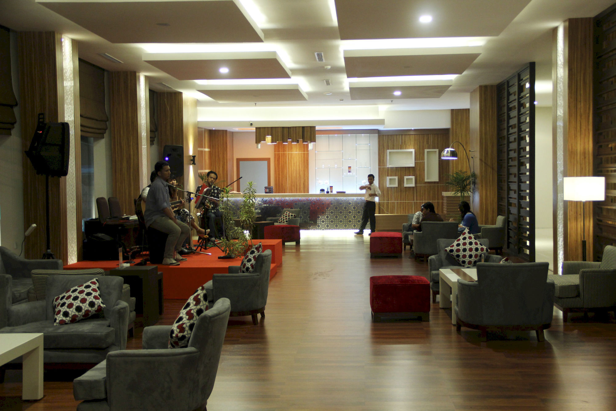 Cavinton Hotel Malioboro Yogyakarta By Tritama Hospitality Экстерьер фото