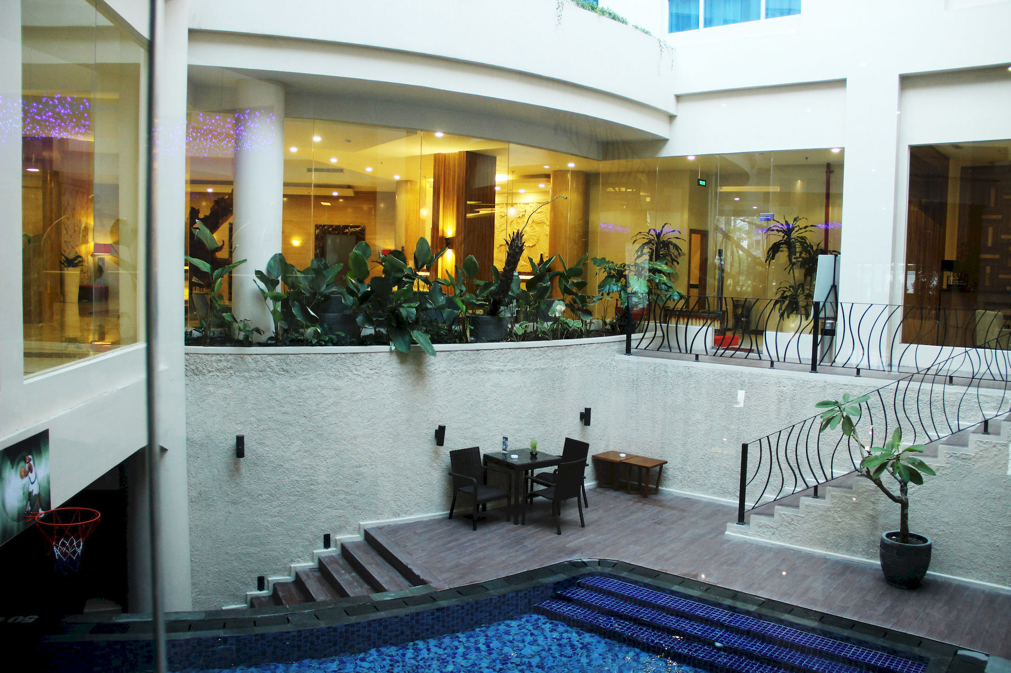 Cavinton Hotel Malioboro Yogyakarta By Tritama Hospitality Экстерьер фото